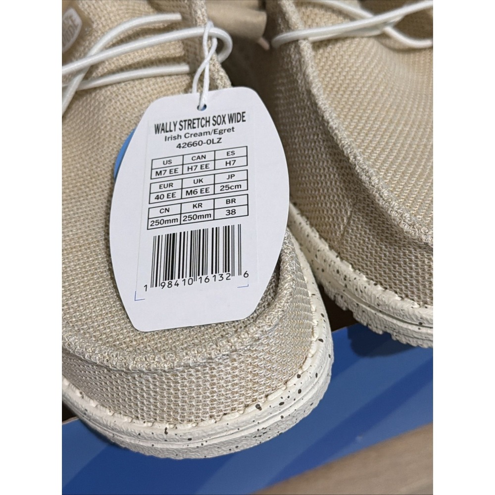 HEY DUDE New Mens 7 Wide Wally Stretch Sox Wide in Irish Cream - Picture 2 of 6